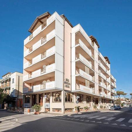 Lola Piccolo Hotel E Appartamenti Marina di Grosseto Ngoại thất bức ảnh
