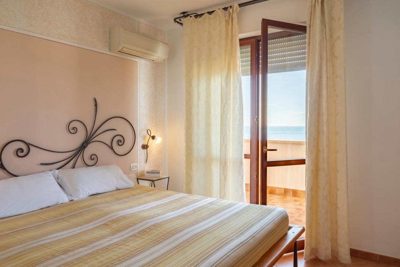 Lola Piccolo Hotel E Appartamenti Marina di Grosseto Ngoại thất bức ảnh