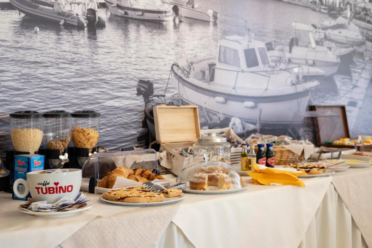 Lola Piccolo Hotel E Appartamenti Marina di Grosseto Ngoại thất bức ảnh