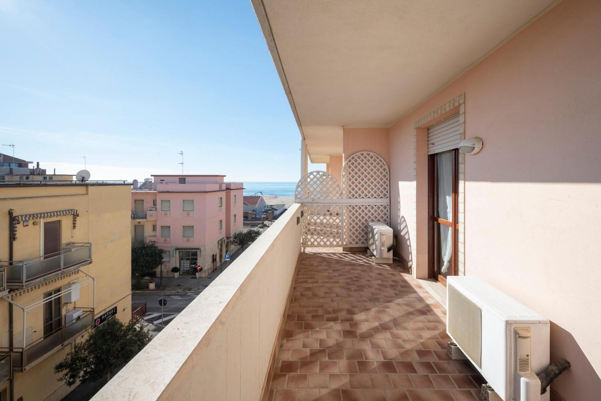 Lola Piccolo Hotel E Appartamenti Marina di Grosseto Ngoại thất bức ảnh