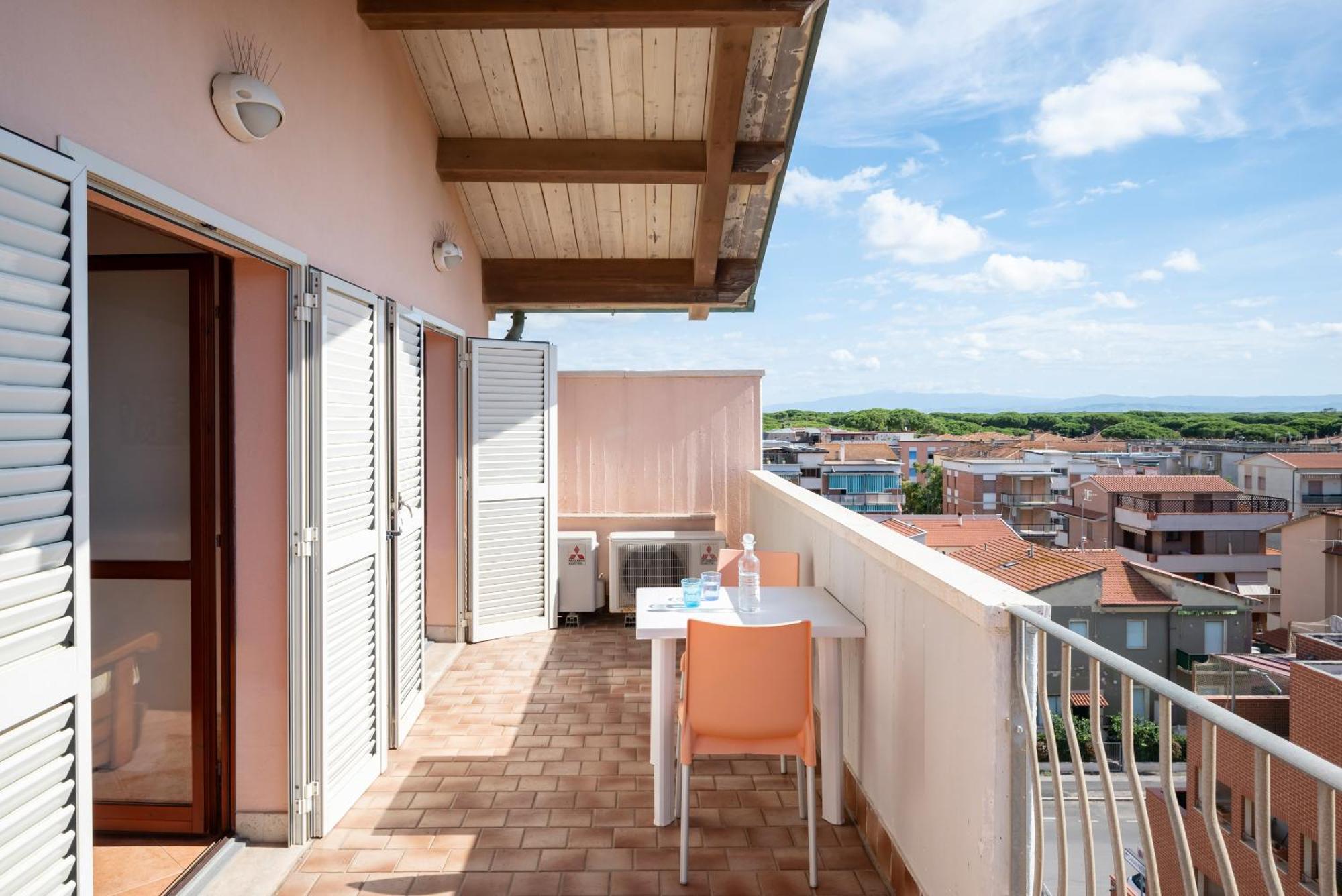 Lola Piccolo Hotel E Appartamenti Marina di Grosseto Ngoại thất bức ảnh