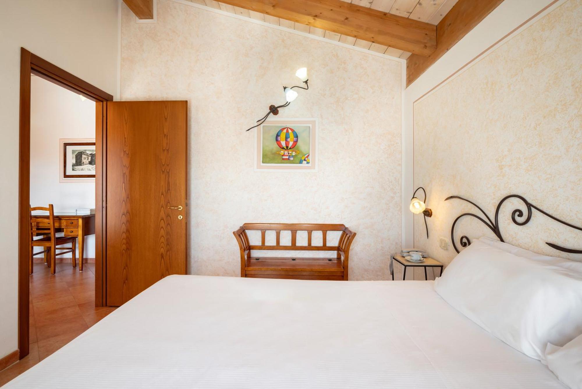 Lola Piccolo Hotel E Appartamenti Marina di Grosseto Ngoại thất bức ảnh
