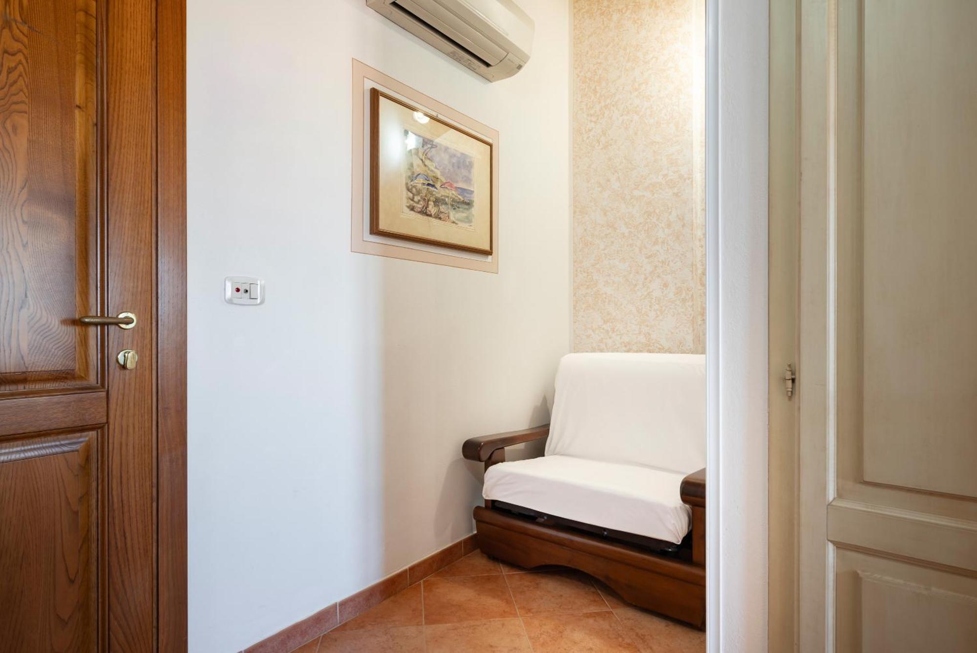 Lola Piccolo Hotel E Appartamenti Marina di Grosseto Ngoại thất bức ảnh